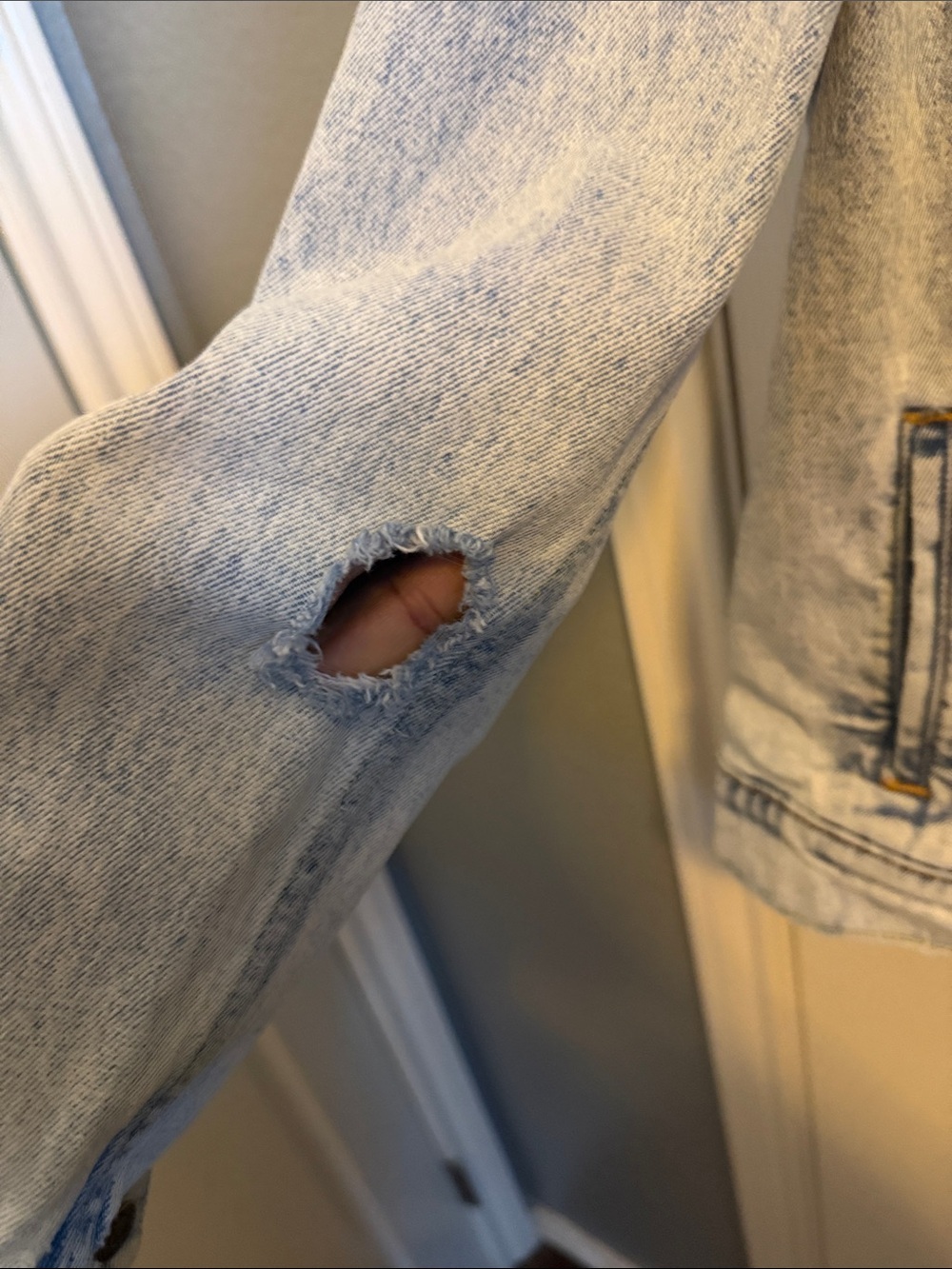 Levi's Light Wash Blue  Distressed Denim Jacket - Picture 3 of 13